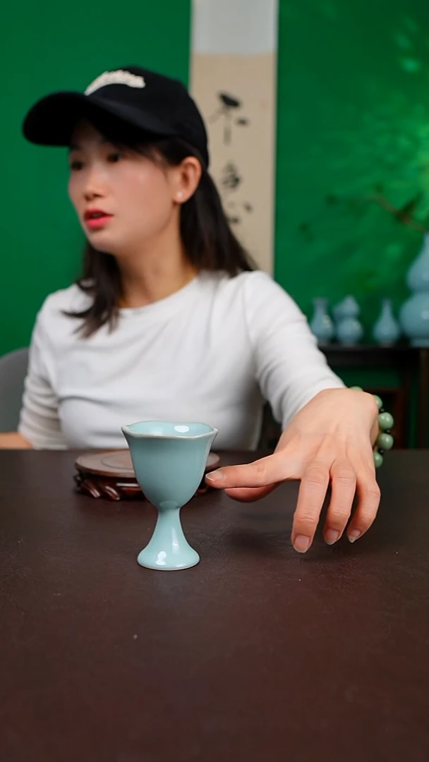 天青花口高脚菊瓣不完美 简装