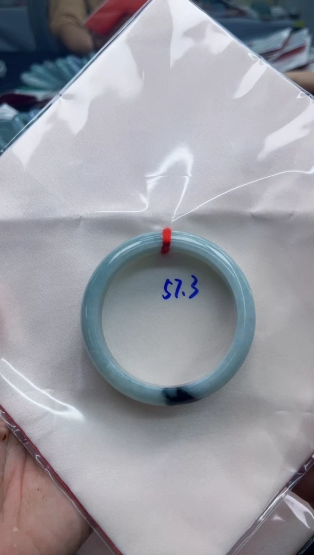 【闪购商品】翡翠手镯未镶嵌天然翡翠A货A镯