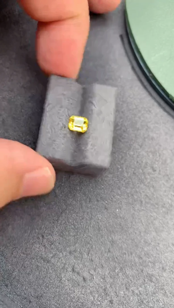 裸石彩色蓝宝石1.1ct黄蓝宝  AF