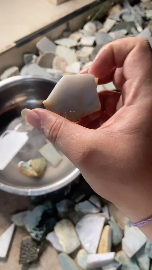 配石翡翠翡翠边角料未加工19