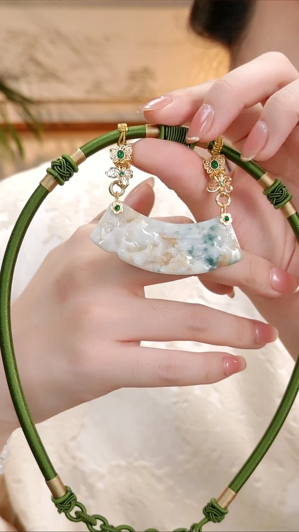 颈饰未镶嵌翡翠国风