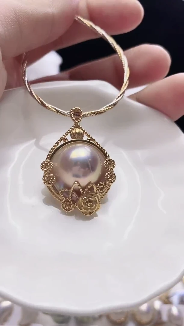 银S925镶嵌颈饰拼合珍珠（马贝珠）海水马贝吊坠