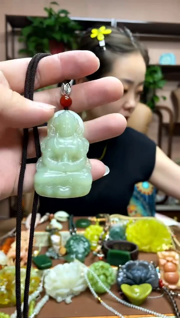 未镶嵌岫玉吊坠·1