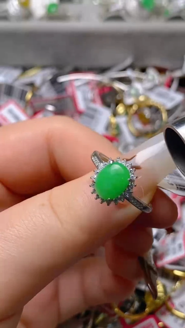 银S925镶嵌戒指翡翠百内无证书