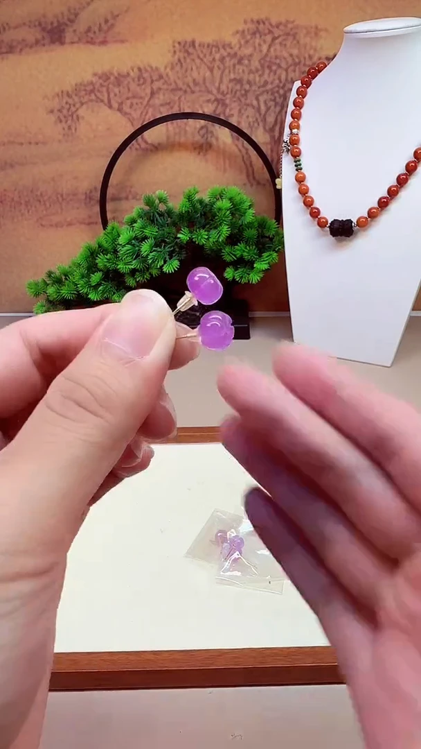 14K金镶嵌翡翠耳饰E97