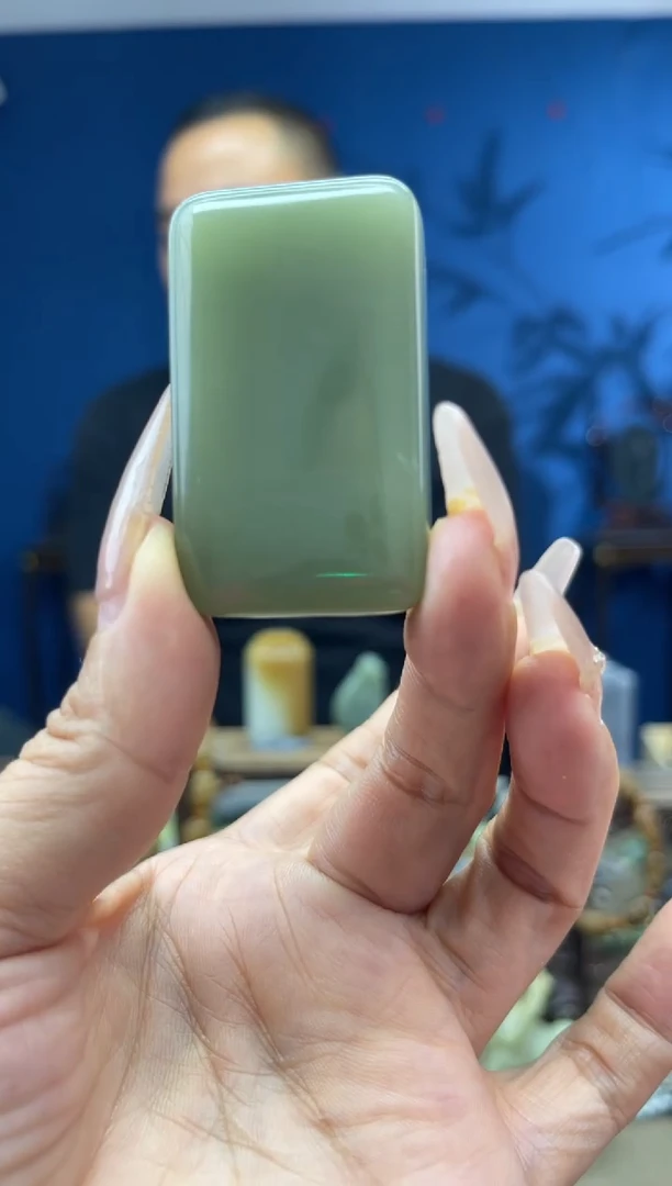 和田玉未镶嵌颈饰1