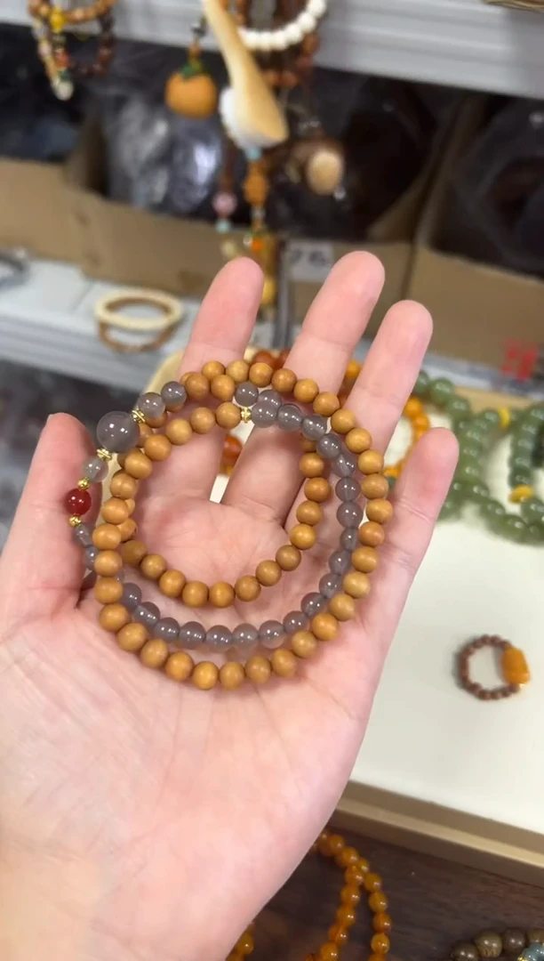 未镶嵌檀香木手串黑肉老檀香木玛瑙款多圈[2902]
