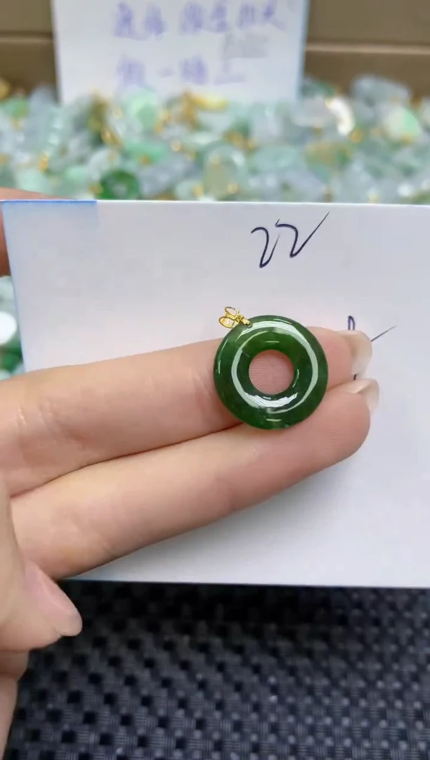 【闪购商品】翡翠颈饰18K金镶嵌天然缅甸A货翡翠