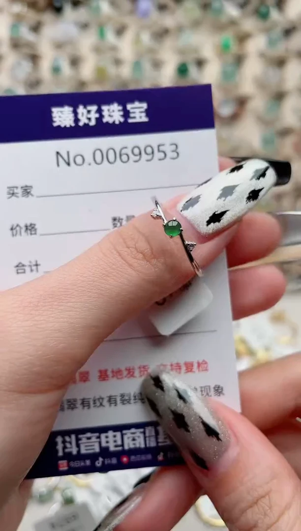 【闪购商品】翡翠戒指银S925镶嵌.........