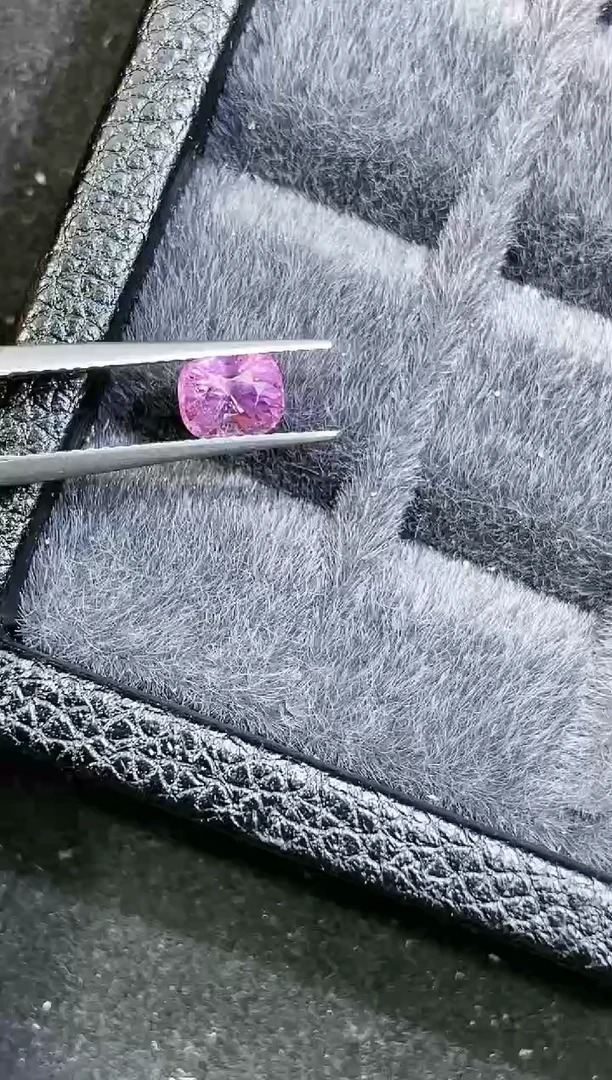 【闪购商品】定制尖晶石定制未镶嵌1.09克拉马亨盖无烧天然强荧光