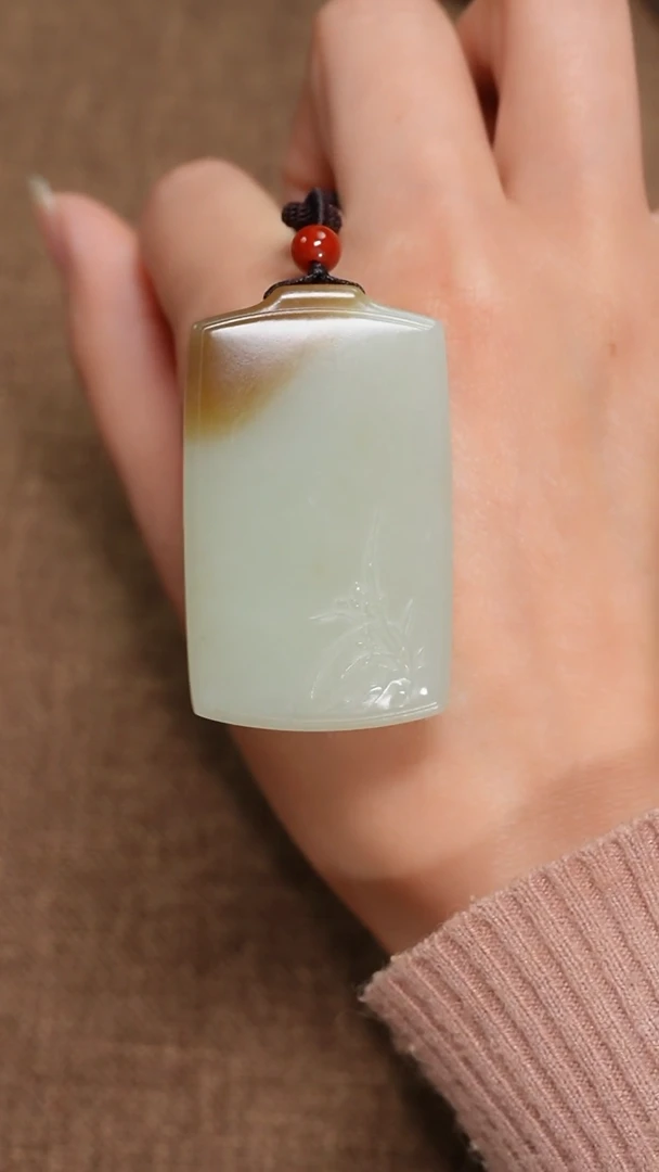 【闪购商品】和田玉颈饰未镶嵌0