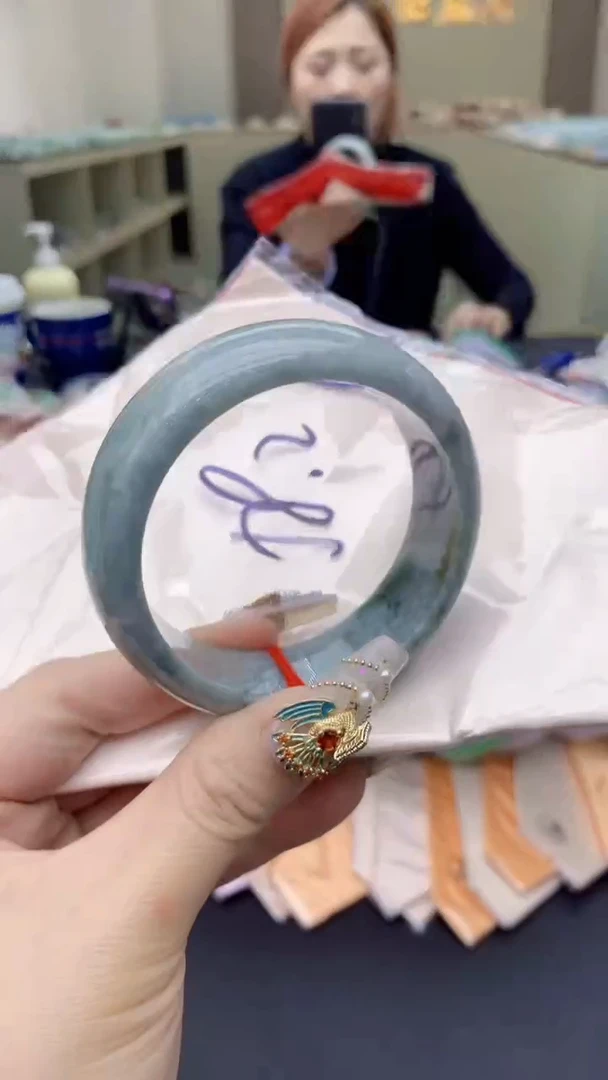 【闪购商品】翡翠手镯未镶嵌0297202106