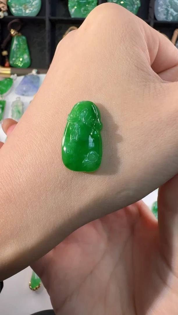 颈饰未镶嵌翡翠缅甸A货翡翠