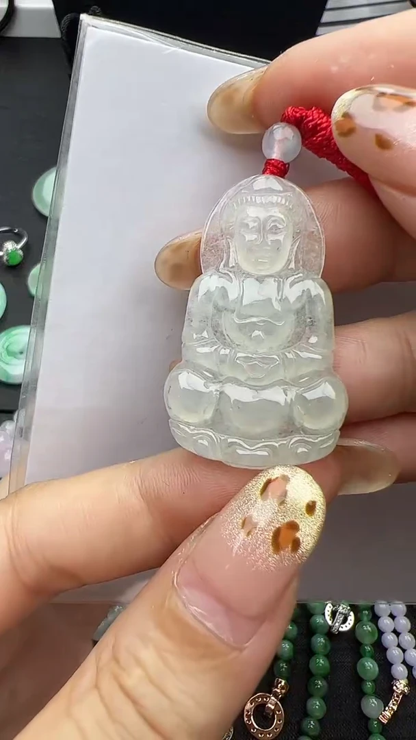 颈饰未镶嵌翡翠观音