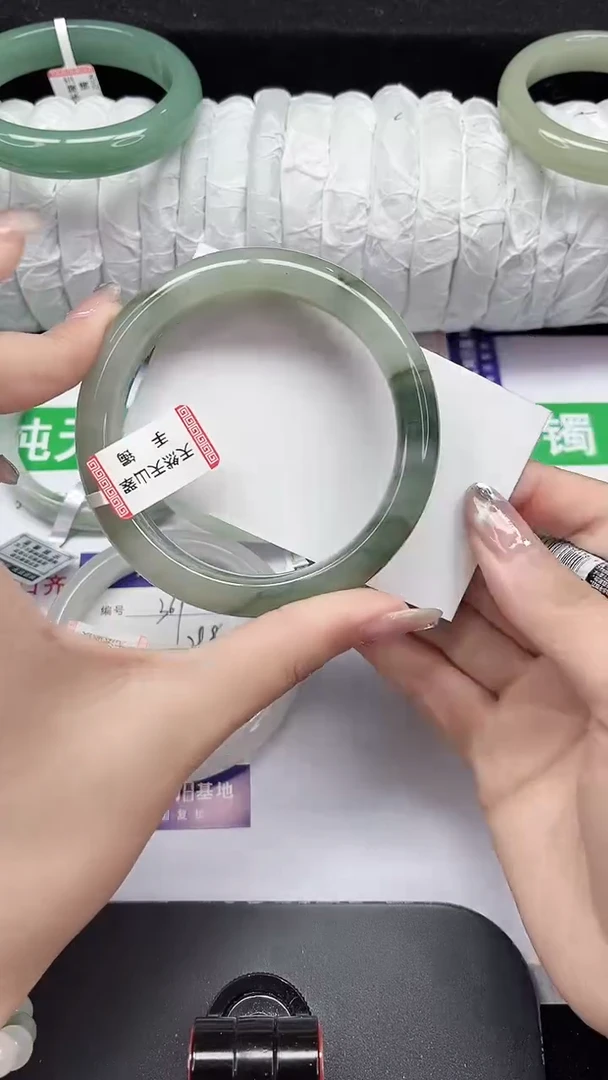 未镶嵌手镯石英质玉362-60/61