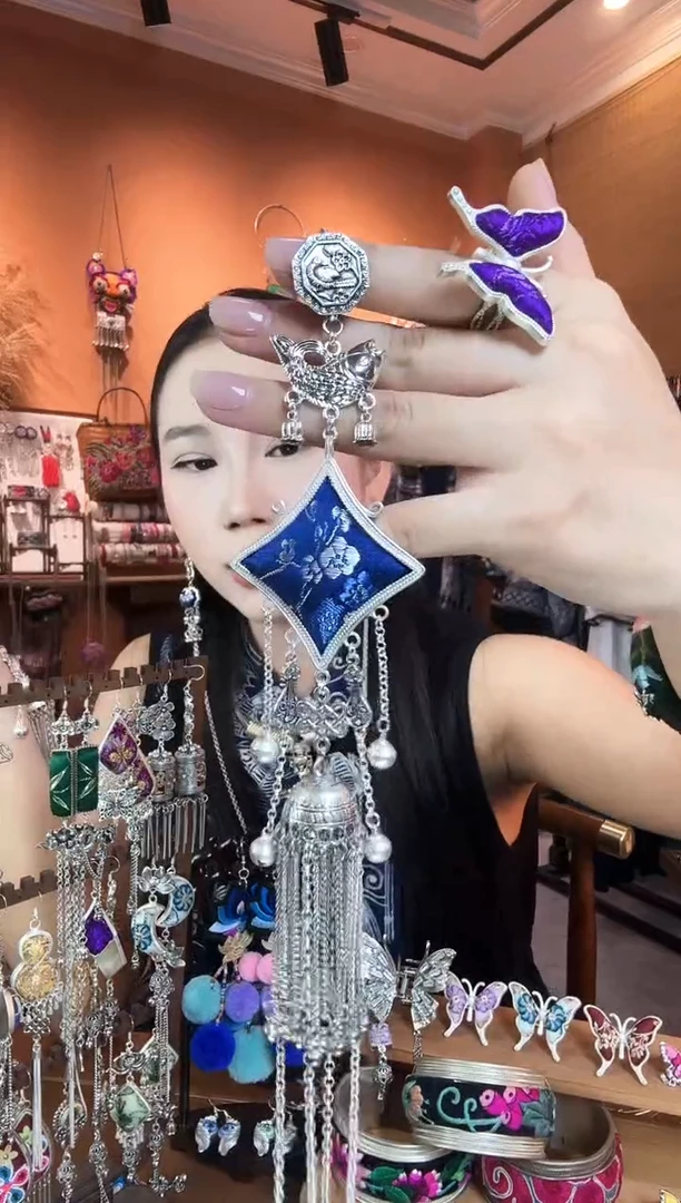 刺绣纯手工民族风压襟