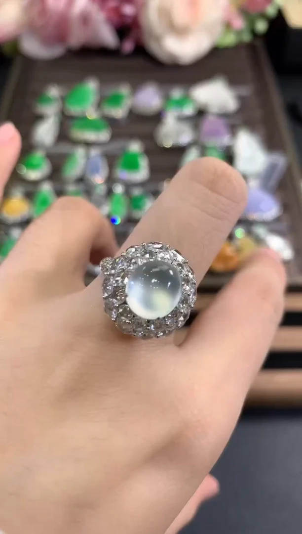 18K金镶嵌戒指翡翠v91