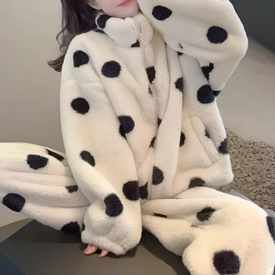 家居服睡衣套装2025冬季新款宽松保暖波点可外穿两件套北极珊瑚绒