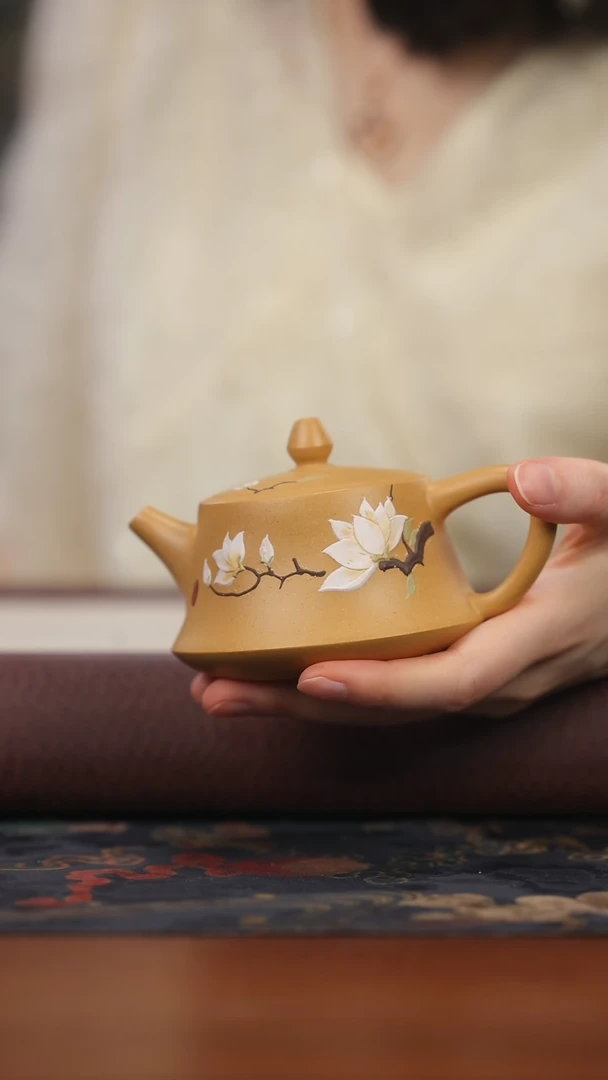 【闪购商品】紫砂茶壶wt黄段 泥绘柱础 180cc