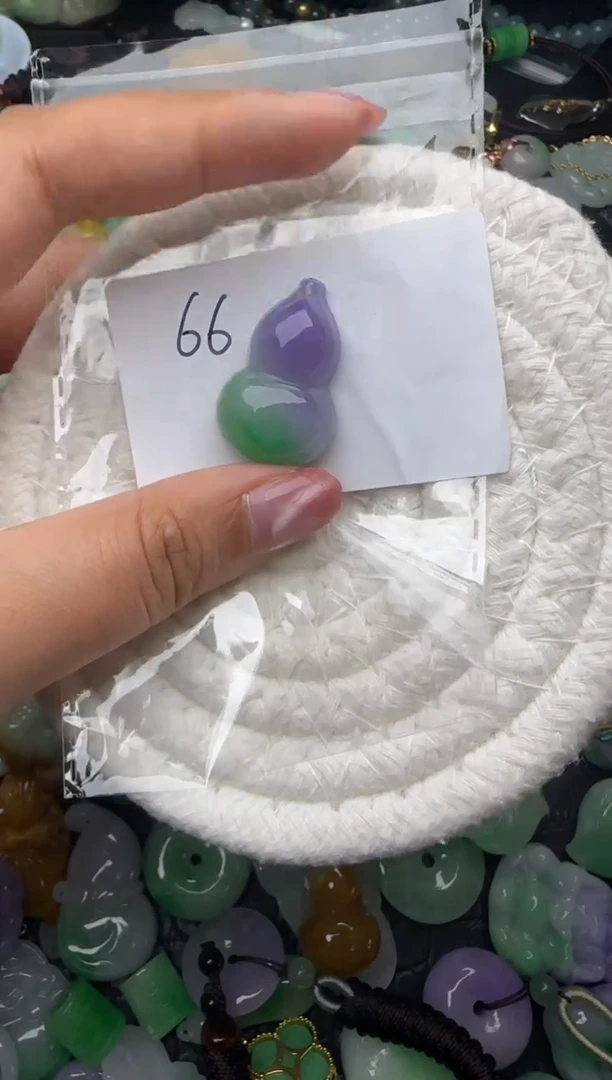 颈饰未镶嵌翡翠缅甸翡翠吊坠