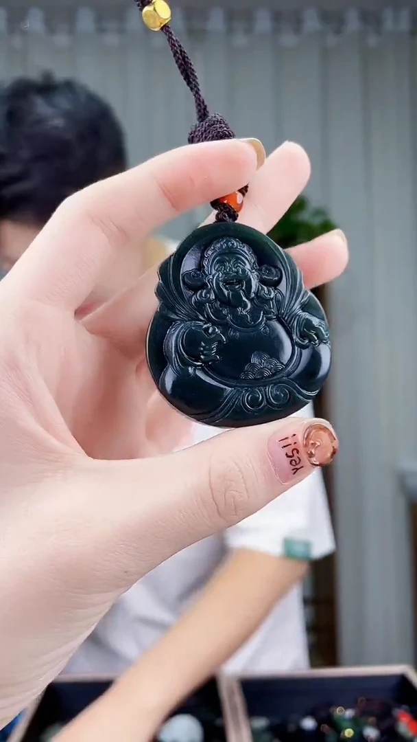 颈饰未镶嵌和田玉拍一发一，多样性发货！