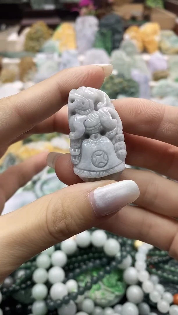 颈饰未镶嵌翡翠016