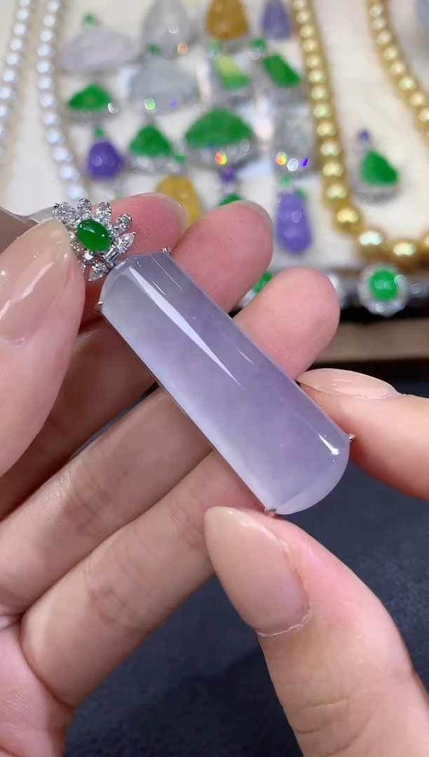 吊坠(不含链)18K金镶嵌翡翠A111