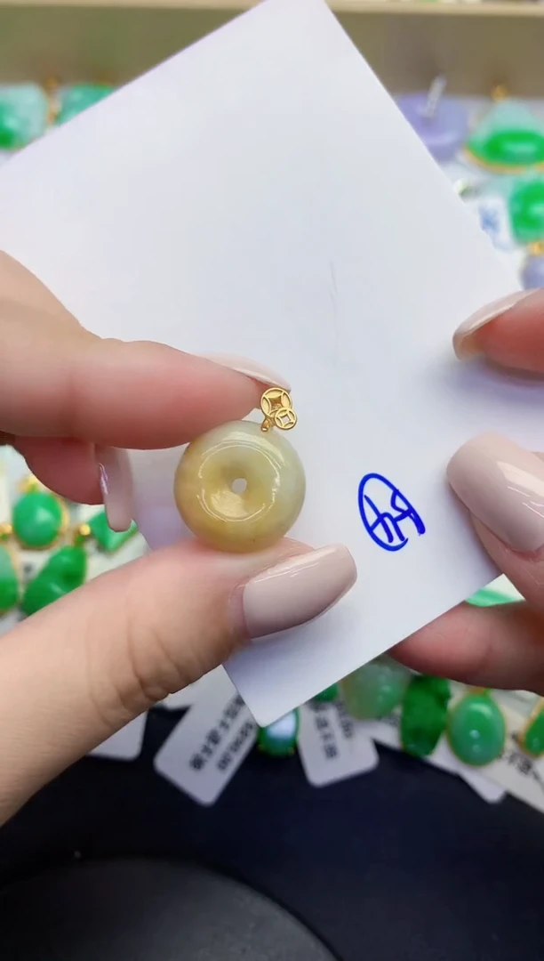 颈饰未镶嵌翡翠缅甸天然翡翠A货