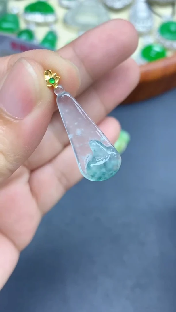 颈饰18K金镶嵌翡翠224-中国好珍宝