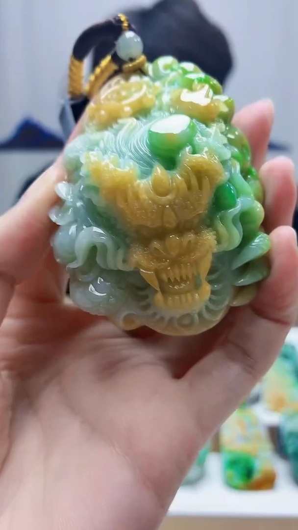 未镶嵌定制翡翠5145zm-毛货挂件114龙牌