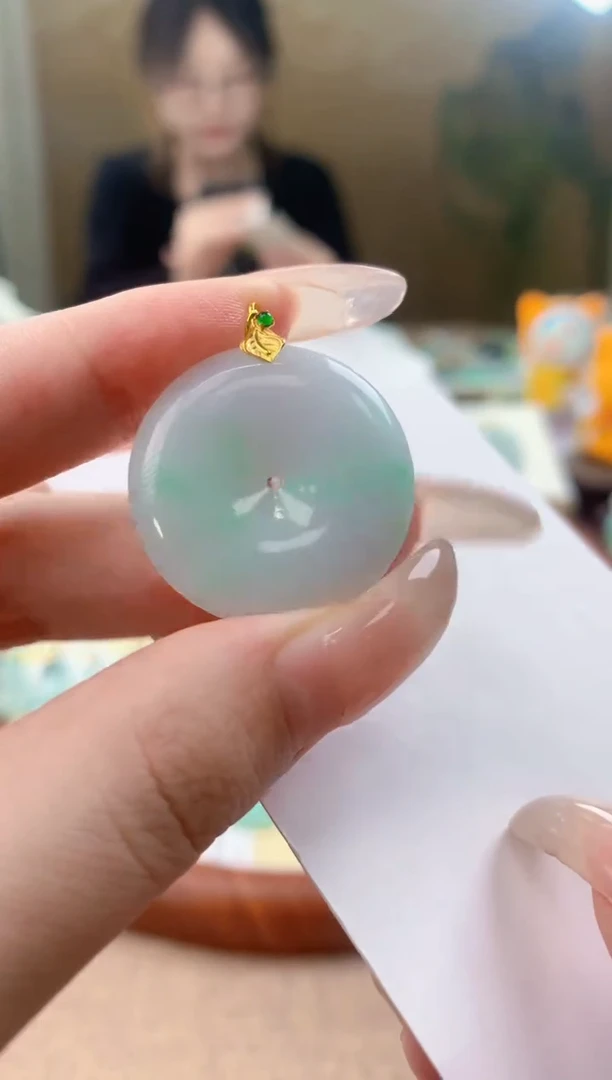 翡翠18K金镶嵌颈饰天然A货翡翠挂件