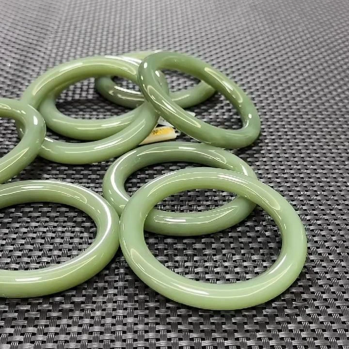 【老郑家】和田玉手镯一支(多样性发1件)