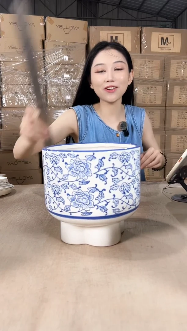 高脚白青花瓷20x19