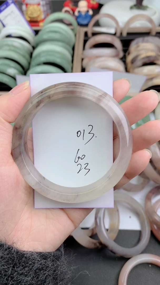 未镶嵌手镯石英质玉013