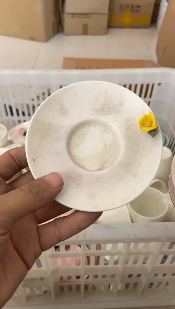 无运费险有瑕疵的摄影的产品有使用过的痕迹有点脏介意勿拍