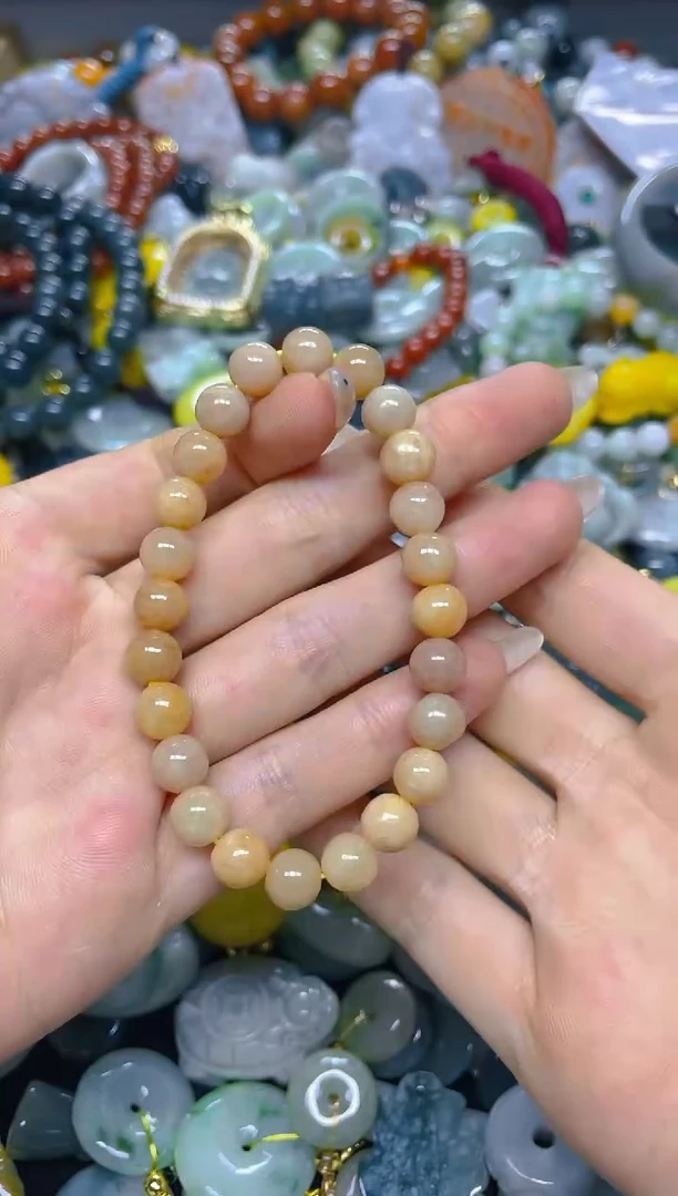 颈饰未镶嵌翡翠8MM/ J /翡翠A货，一件也是批发价