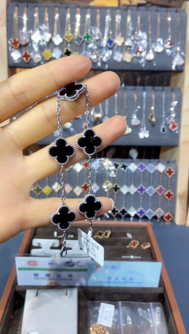 18K金镶嵌手链玛瑙/玉髓玛瑙K白