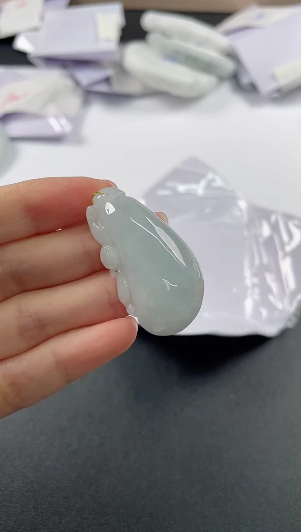 翡翠未镶嵌颈饰1181 福瓜