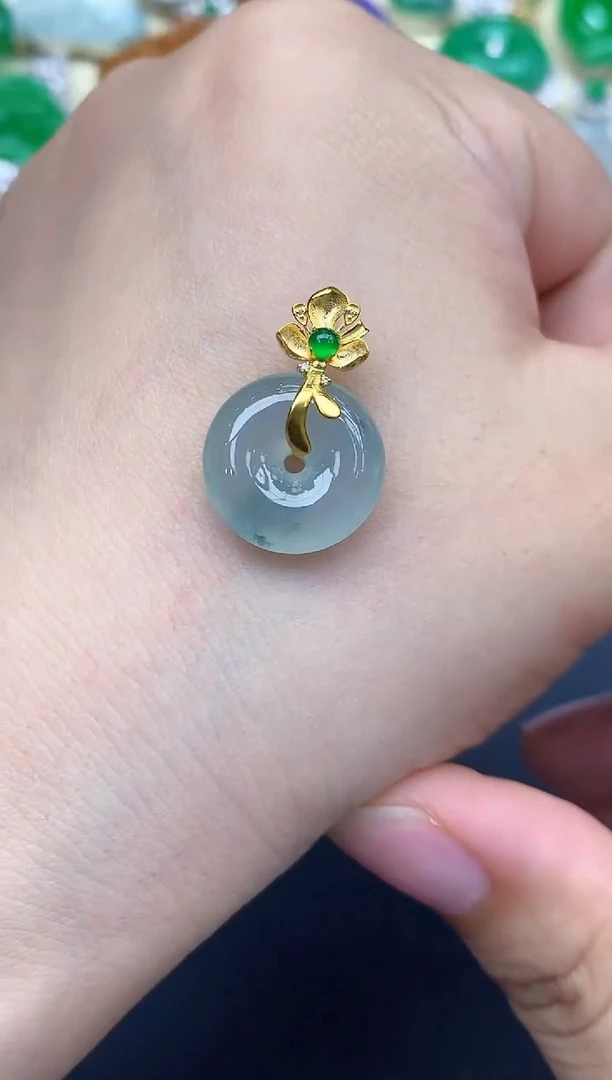 颈饰18K金镶嵌翡翠241-中国好珍宝