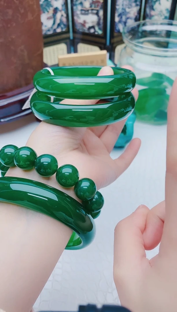 【闪购商品】玛瑙/玉髓手镯未镶嵌玛瑙手镯