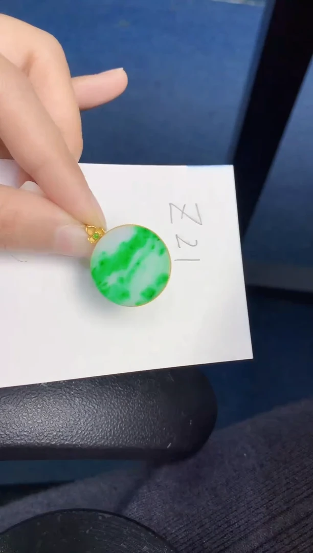 【闪购商品】翡翠颈饰18K金镶嵌000000000