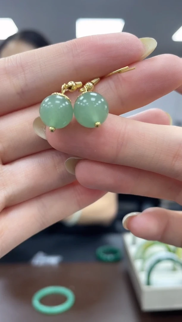 石英质玉耳坠未镶嵌多样性拍一发一10mm左右z