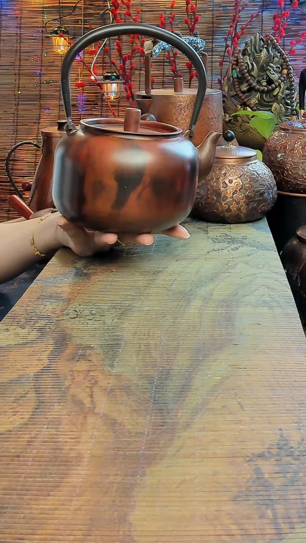 【闪购商品】烧色1400ml铁提梁紫铜壶