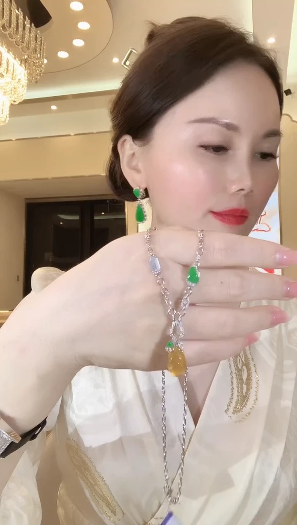 翡翠18K金镶嵌套链C112 翡翠
