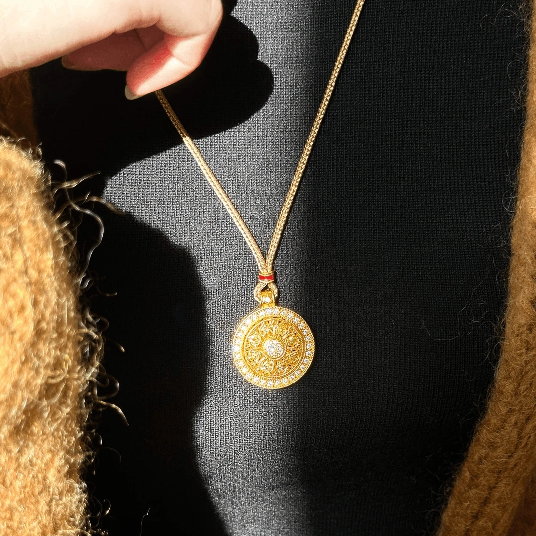 铜合金吊坠 可旋转古法金色八宝罗盘韦雪同款项链女新中式毛衣链