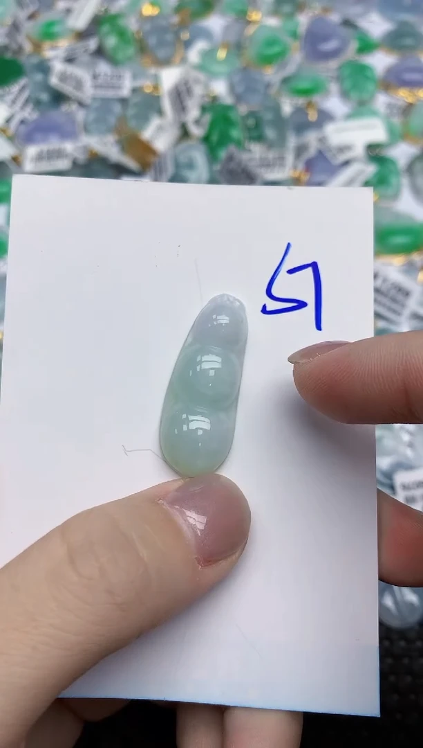 【闪购商品】翡翠颈饰未镶嵌天然翡翠A货