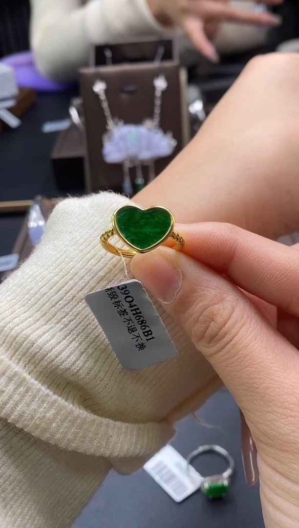 颈饰银S925镶嵌翡翠16692