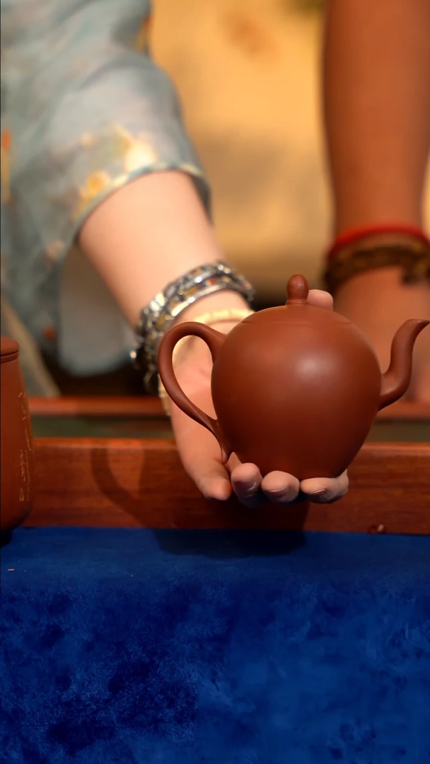 宜兴紫砂 紫砂茶壶 LJY  黑疾星 美人肩