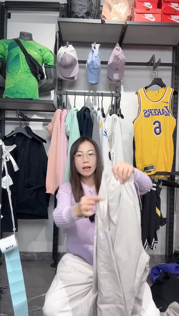 1711 编码 瑕疵款直播间过款为准 尺码 S