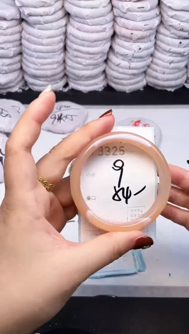 手镯玛瑙/玉髓未镶嵌3325